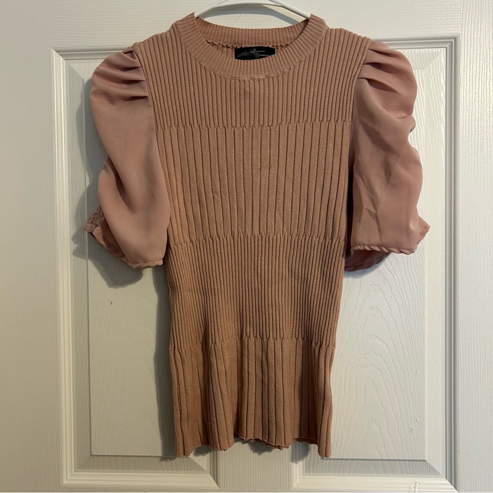 NWT Versona Ontwelfth Pink Ribbed Puff Cinched Sleeves Classy Blouse - Picture 2 of 10